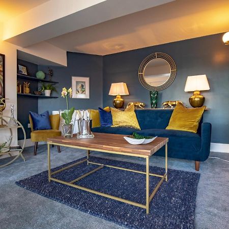 Pass The Keys Art Deco Inspired Apartment With Roof Top Views ชรูว์สเบอรี ภายนอก รูปภาพ