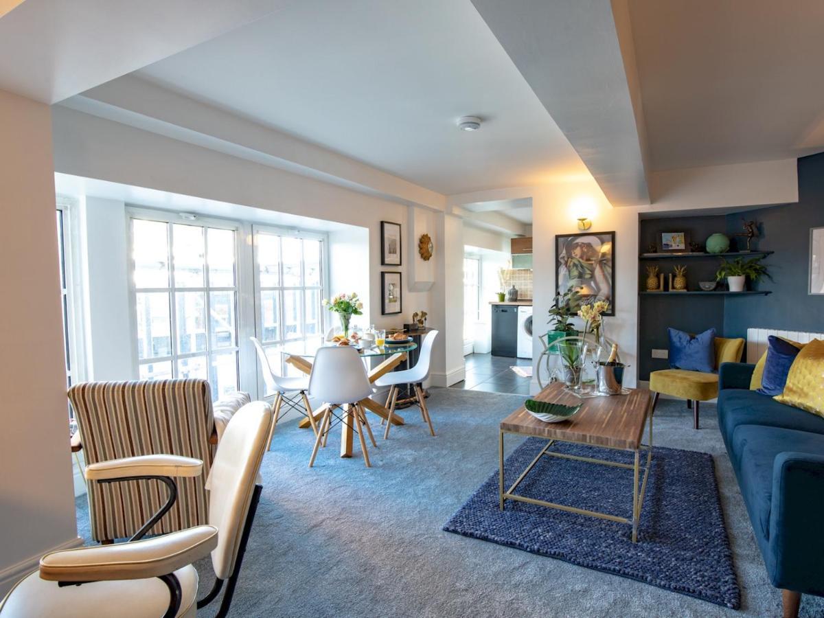 Pass The Keys Art Deco Inspired Apartment With Roof Top Views ชรูว์สเบอรี ภายนอก รูปภาพ